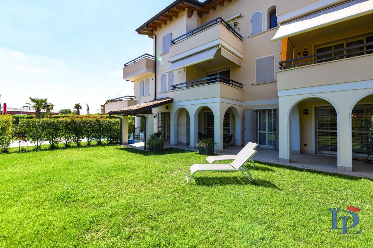 Desenzanoloft Official Partner Marriott Homes & Villas - Bea House, Sirmione With Private Garden And Share Pool Bagian luar foto