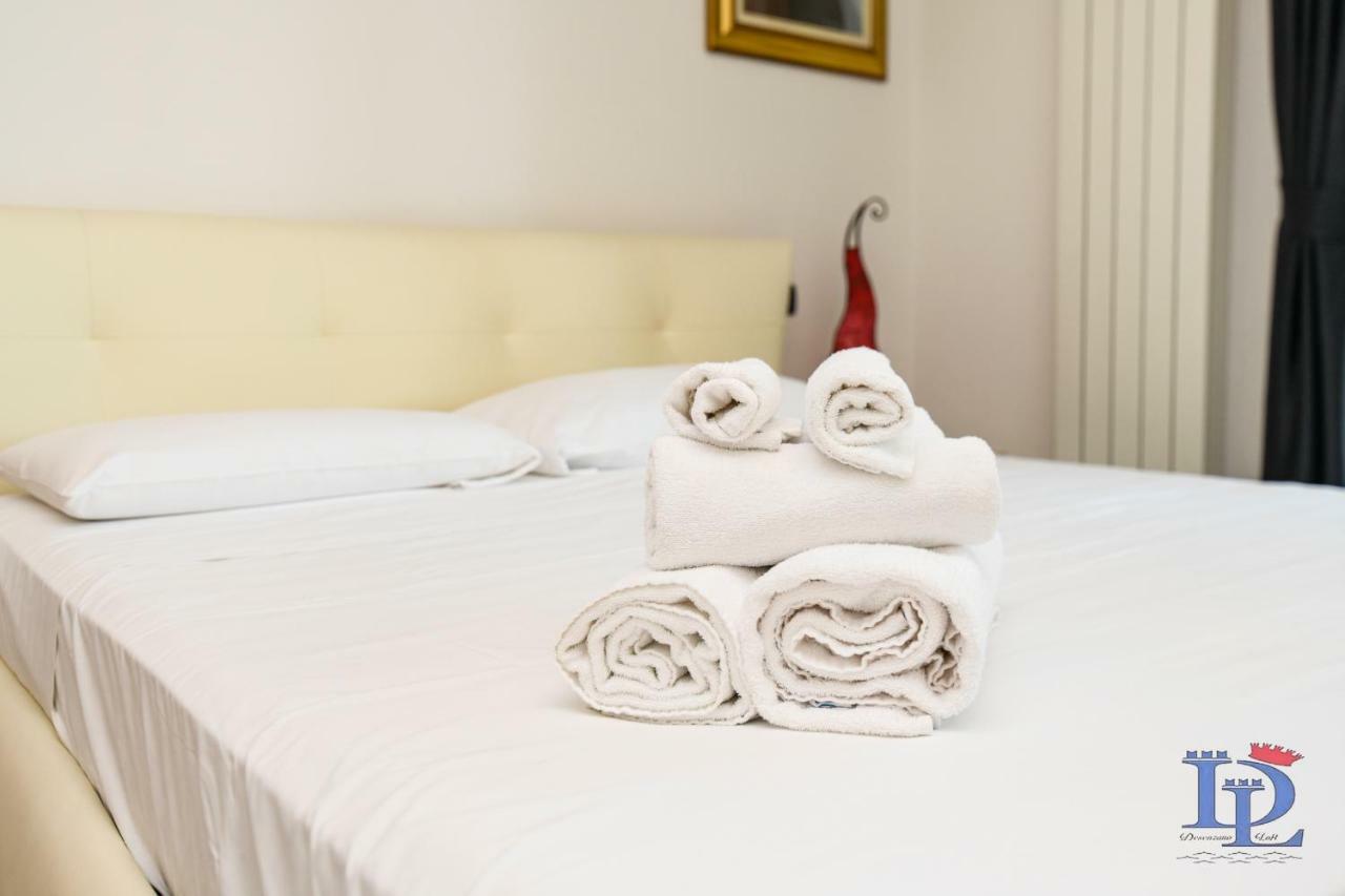 Desenzanoloft Official Partner Marriott Homes & Villas - Bea House, Sirmione With Private Garden And Share Pool Bagian luar foto