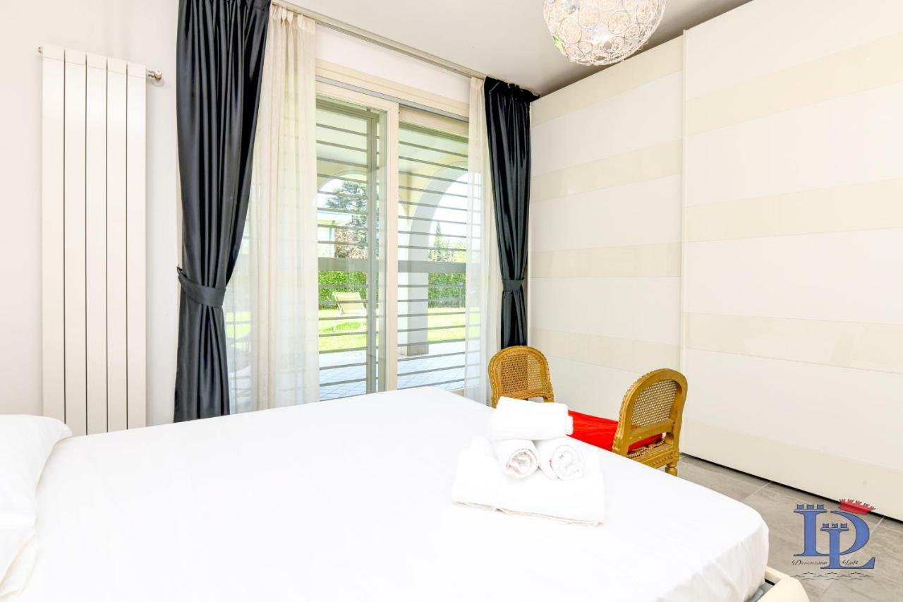 Desenzanoloft Official Partner Marriott Homes & Villas - Bea House, Sirmione With Private Garden And Share Pool Bagian luar foto