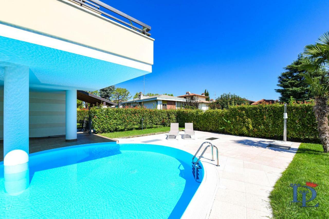 Desenzanoloft Official Partner Marriott Homes & Villas - Bea House, Sirmione With Private Garden And Share Pool Bagian luar foto