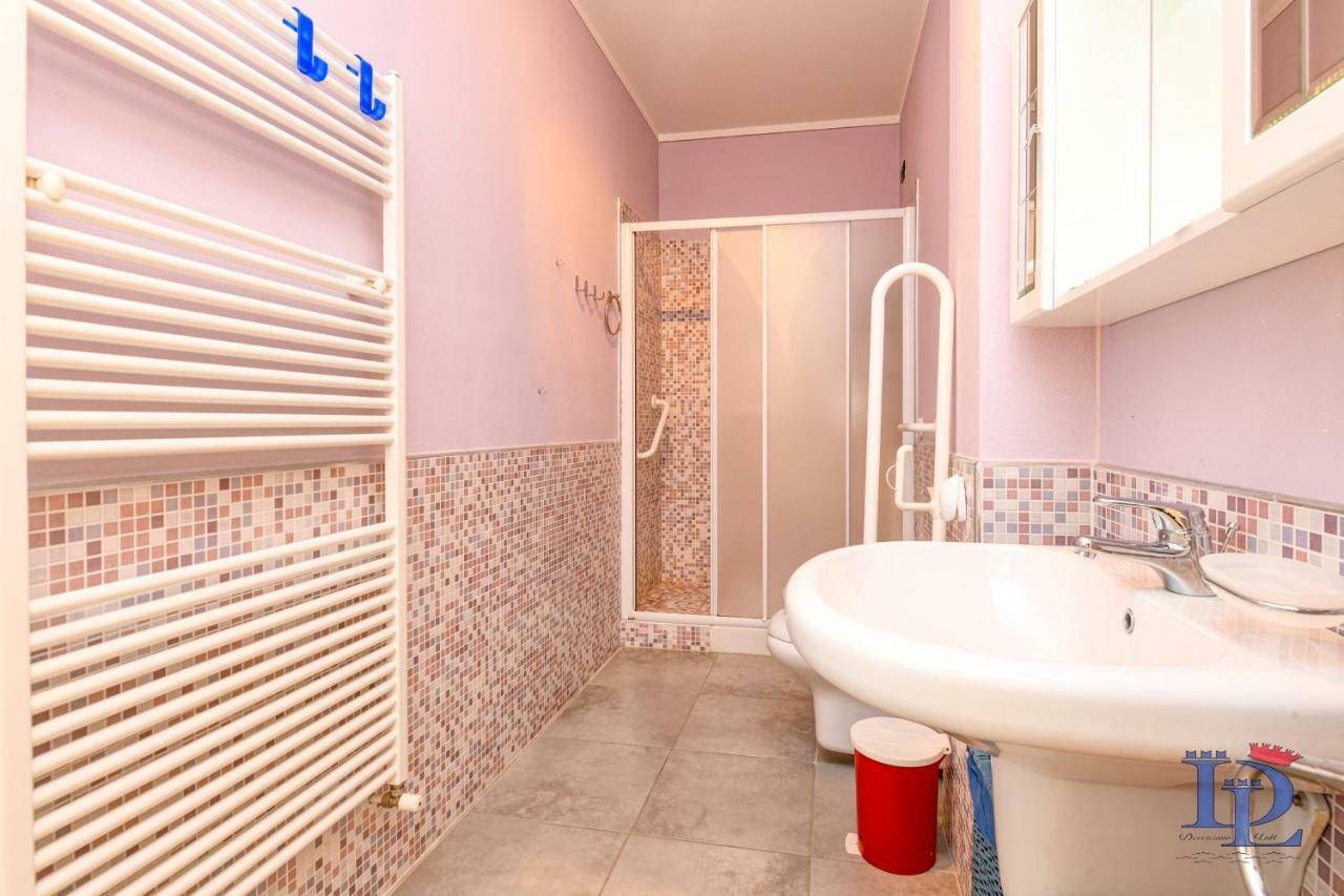 Desenzanoloft Official Partner Marriott Homes & Villas - Bea House, Sirmione With Private Garden And Share Pool Bagian luar foto